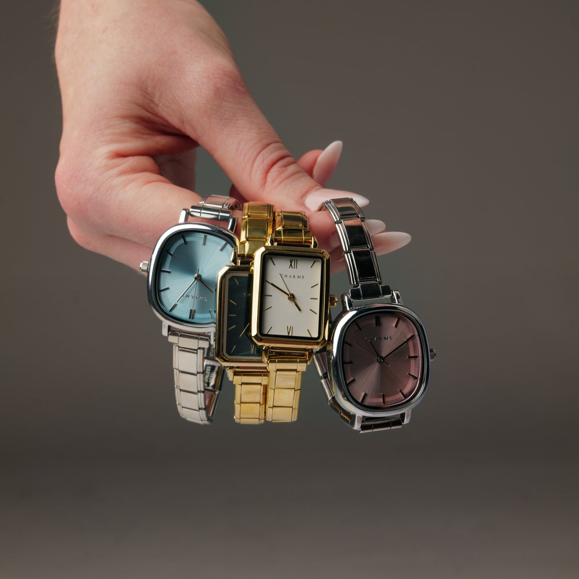 Capri – Edição prateada com mostrador azul